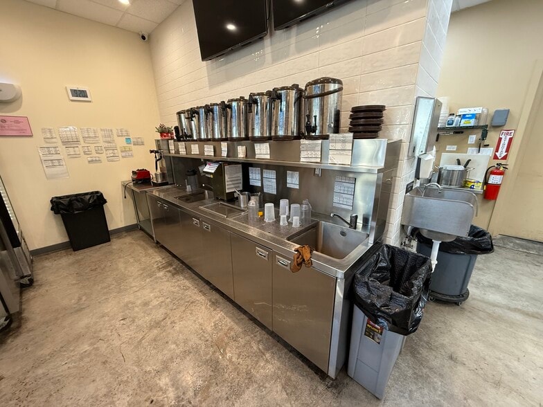 614 Keeaumoku St, Honolulu, HI for lease - Interior Photo - Image 3 of 11