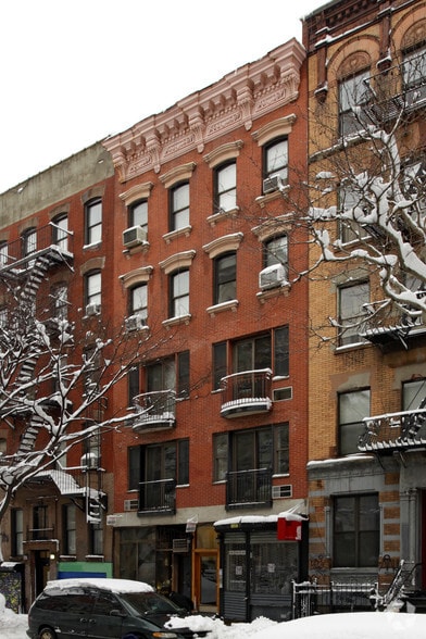 102 E 7th St, New York, NY for lease - Primary Photo - Image 2 of 5