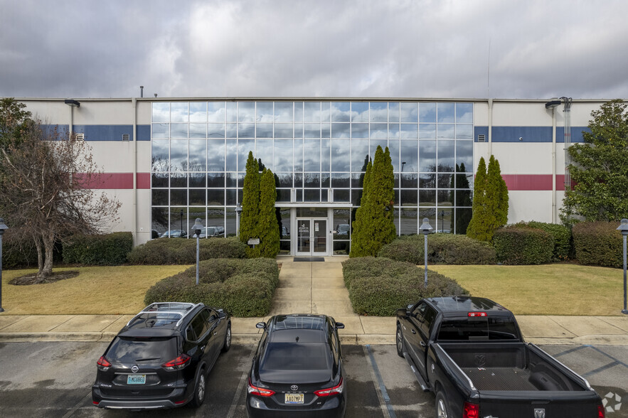 1532 Midfield Industrial Blvd, Birmingham, AL for lease - Building Photo - Image 3 of 11