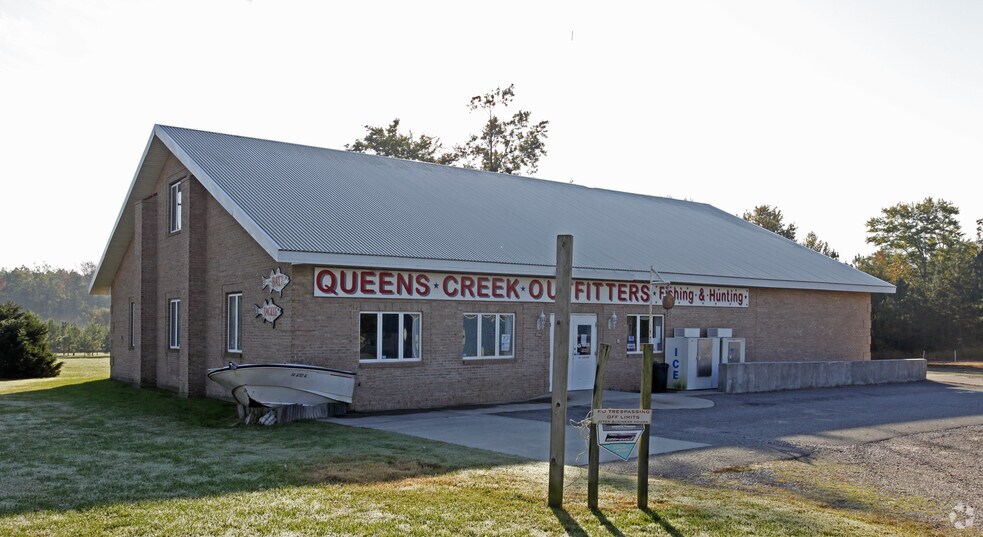 2066 Buckley Hall Rd, Dutton, VA 23050