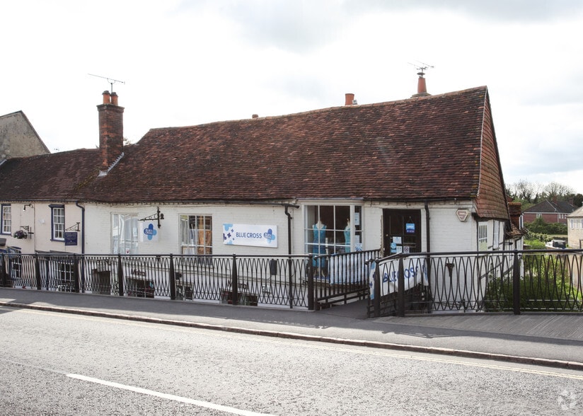 1 High St, Hungerford for sale - Primary Photo - Image 1 of 1