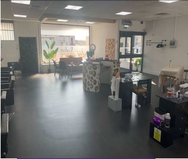 168 Arbroath Rd, Dundee for sale - Interior Photo - Image 2 of 7