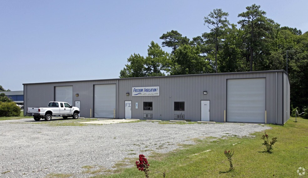 117 Hamilton Ct, Powells Point, NC 27966