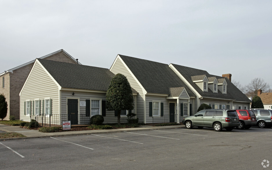 804 Newtown Rd, Virginia Beach, VA for lease - Primary Photo - Image 1 of 9