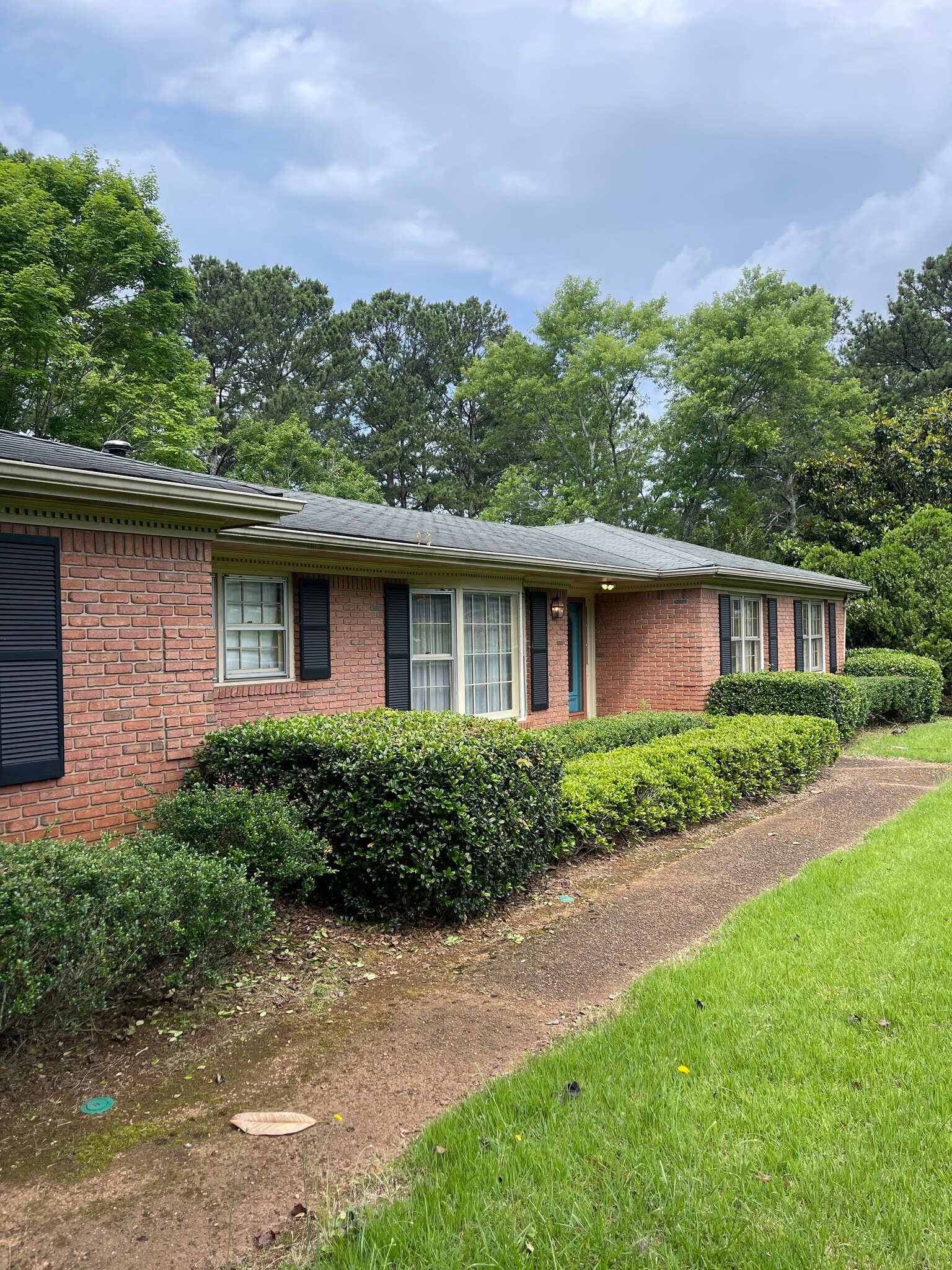 355 E Crossville Rd, Roswell, GA for sale Building Photo- Image 1 of 1