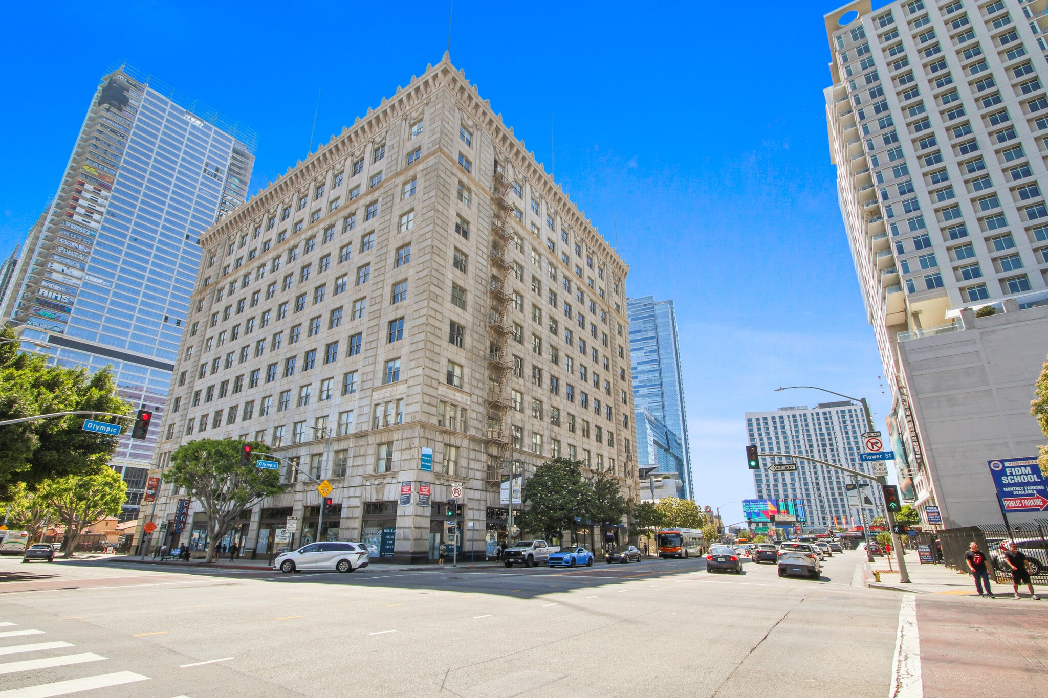 710-714 W Olympic Blvd, Los Angeles, CA for lease Building Photo- Image 1 of 11
