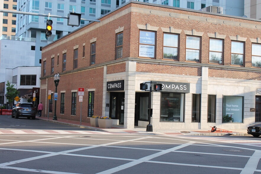 65-69 Broad St, Stamford, CT for lease - Building Photo - Image 3 of 9