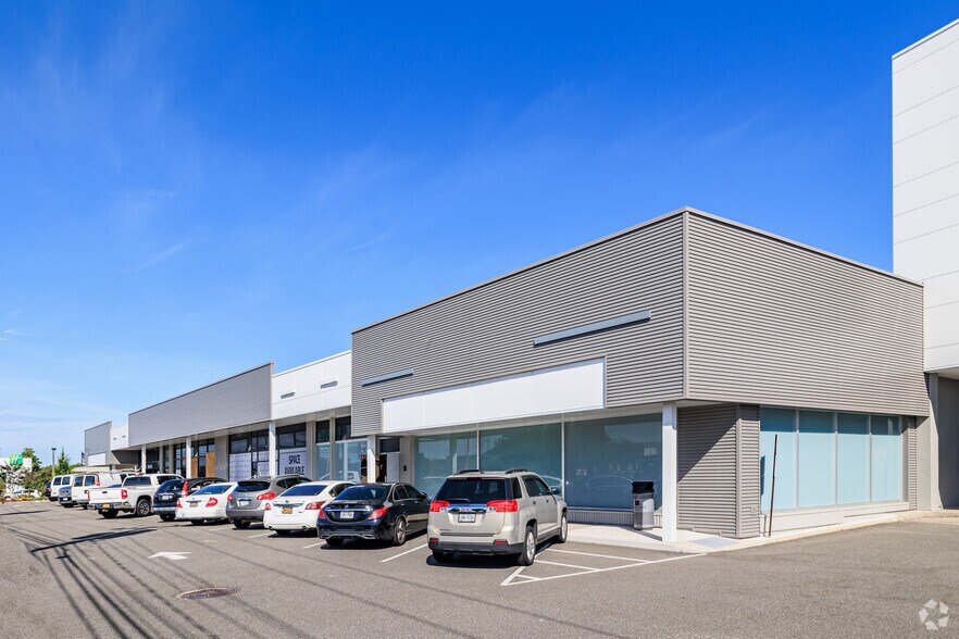 371 Old Country Rd, Carle Place, NY for sale - Primary Photo - Image 1 of 1