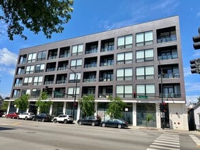 1710 N Western Ave, Chicago, IL for lease Building Photo- Image 2 of 5