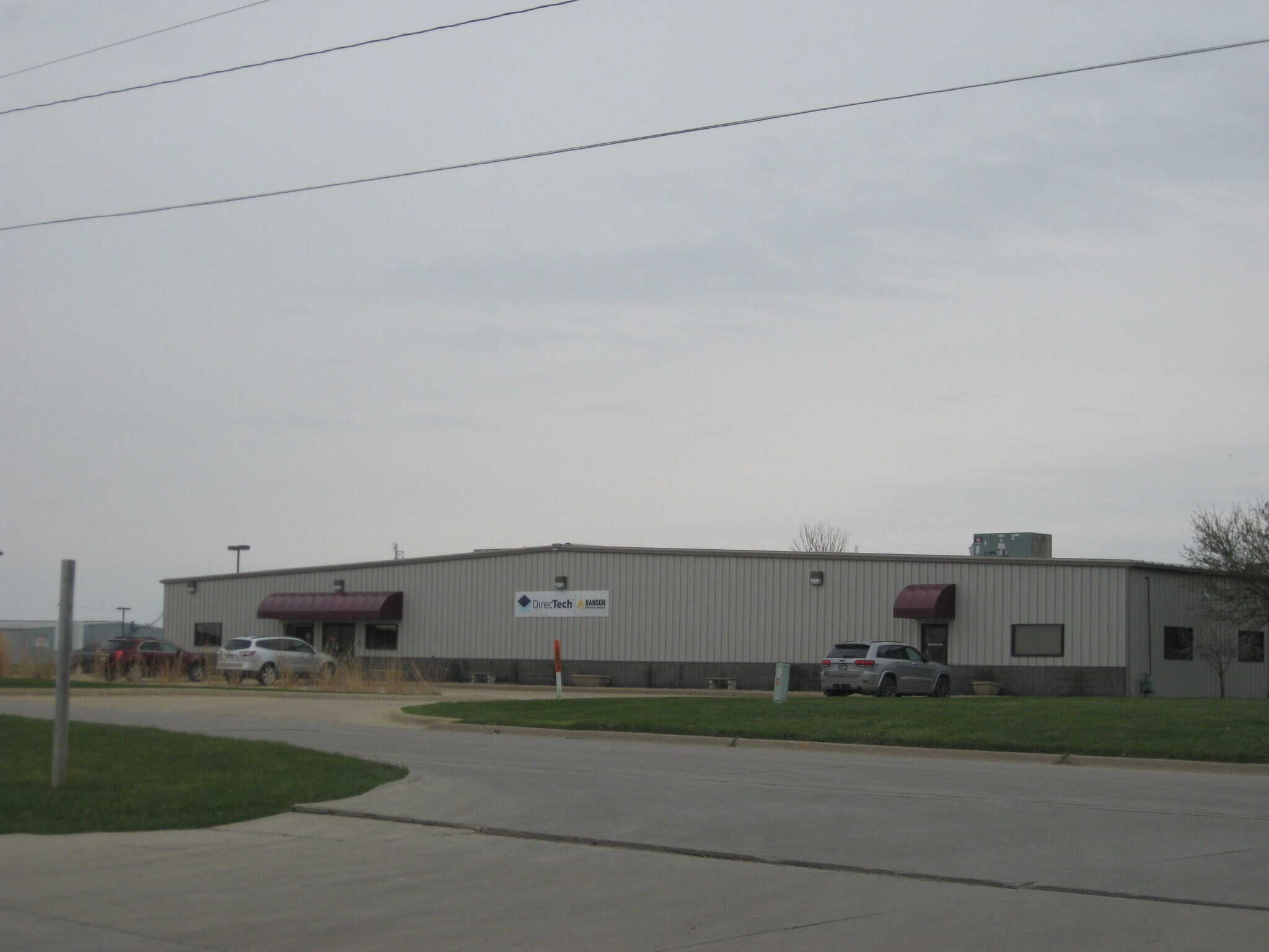 1501 N 15th Ave E, Newton, IA for lease Building Photo- Image 1 of 4