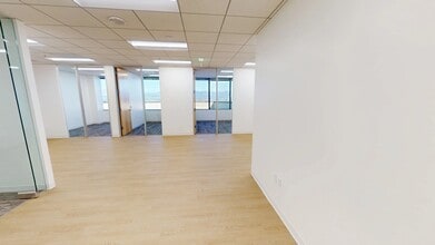 21700 Oxnard St, Woodland Hills, CA for lease Matterport 3D Scan- Image 1 of 2