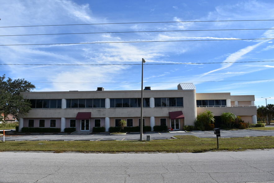 7150 114th Ave, Largo, FL for sale - Building Photo - Image 2 of 23