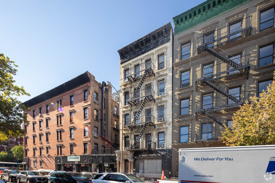 104 W 83rd St, New York, NY for lease - Building Photo - Image 1 of 5