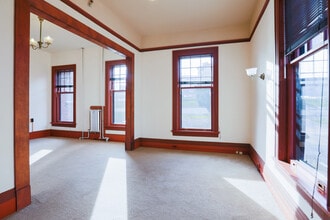 401 Broadway, Tacoma, WA for lease Interior Photo- Image 1 of 11