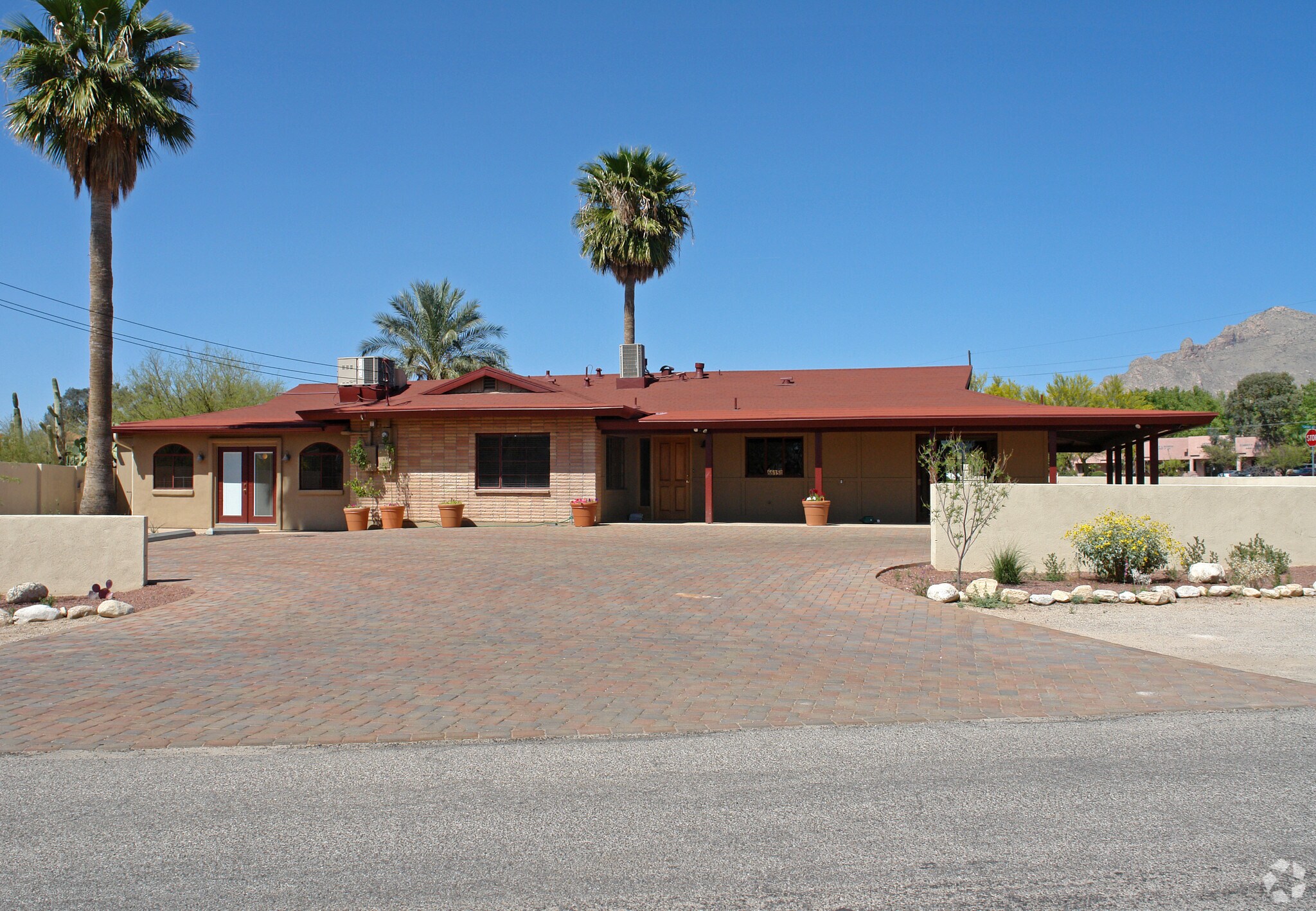 6615 N Oracle Rd, Tucson, AZ for sale Primary Photo- Image 1 of 5