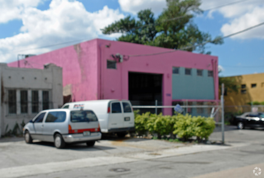 1996 NW 22nd St, Miami, FL for sale - Building Photo - Image 3 of 29