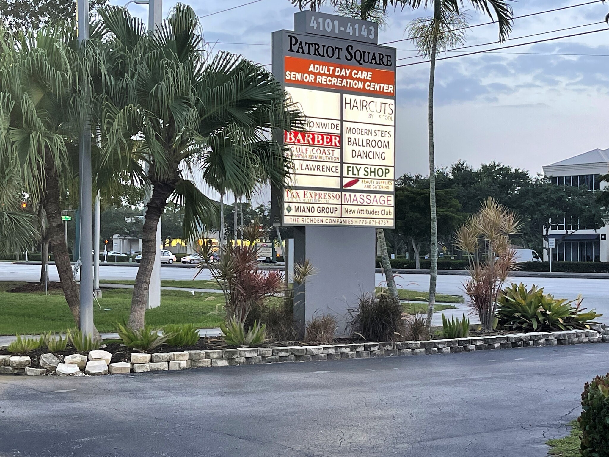 4101-4143 Tamiami Trl E, Naples, FL for sale Building Photo- Image 1 of 1