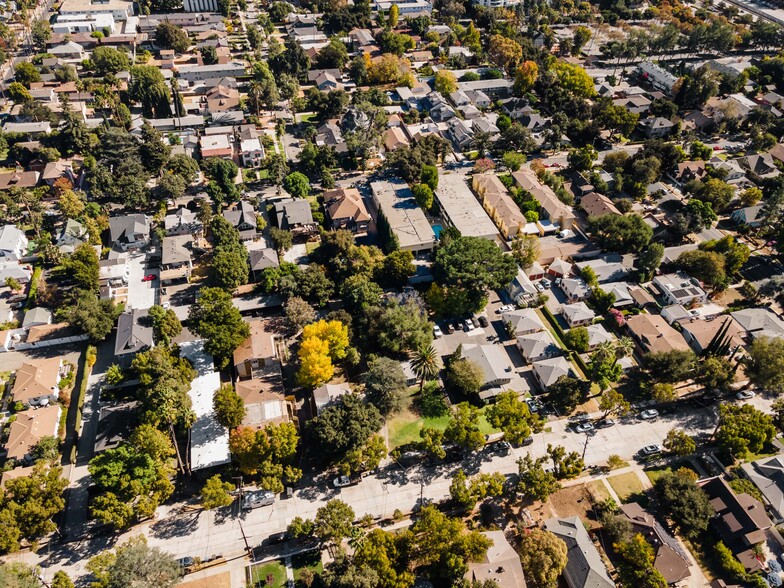 Madison Apartments portfolio of 6 properties for sale on LoopNet.com - Aerial - Image 2 of 9