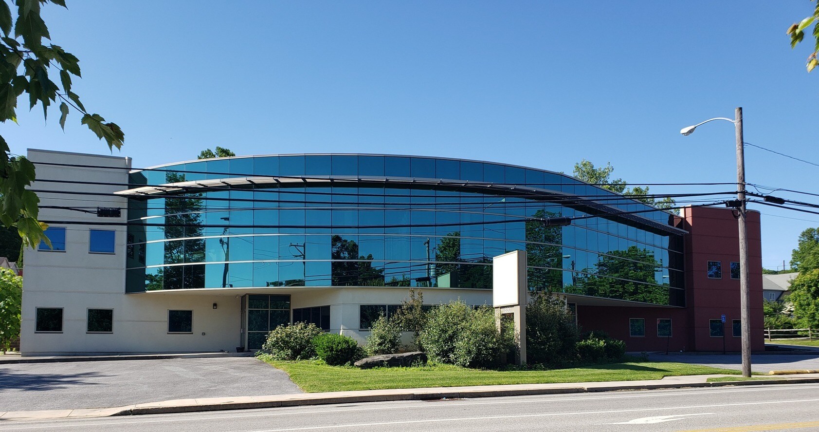 330 Lancaster Ave, Malvern, PA for lease Building Photo- Image 1 of 9