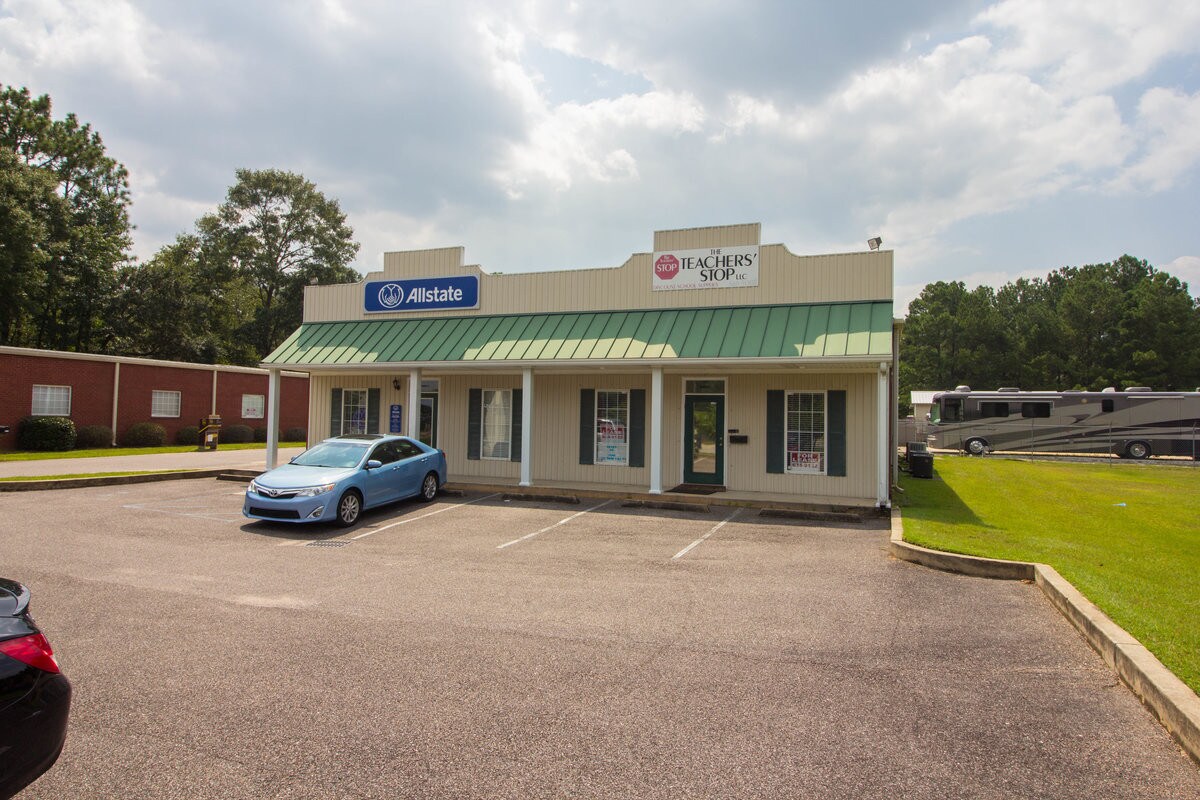 2090 Schillinger Rd, Mobile, AL 36695