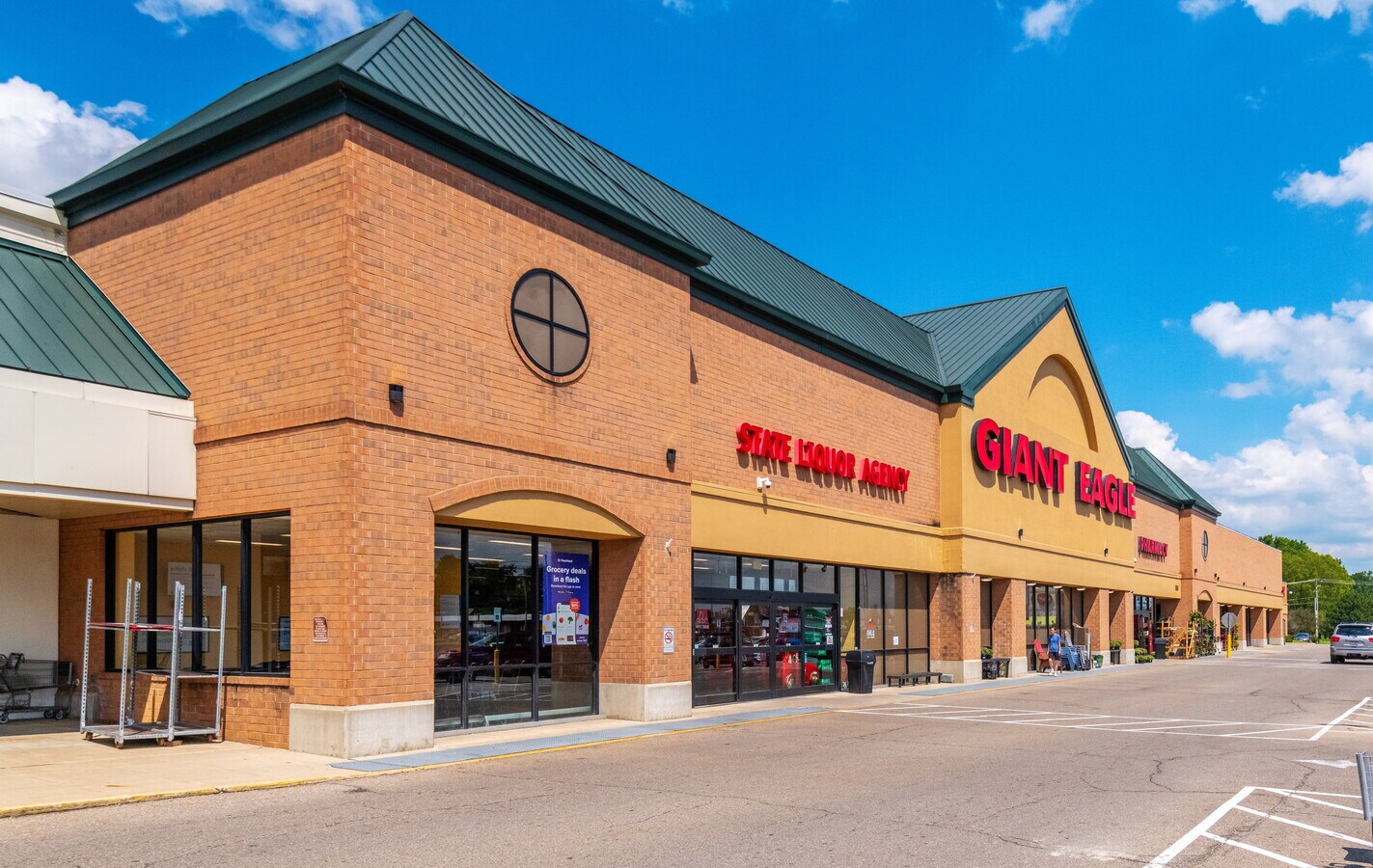 607 Hebron Rd, Heath, OH 43056 Southgate Center