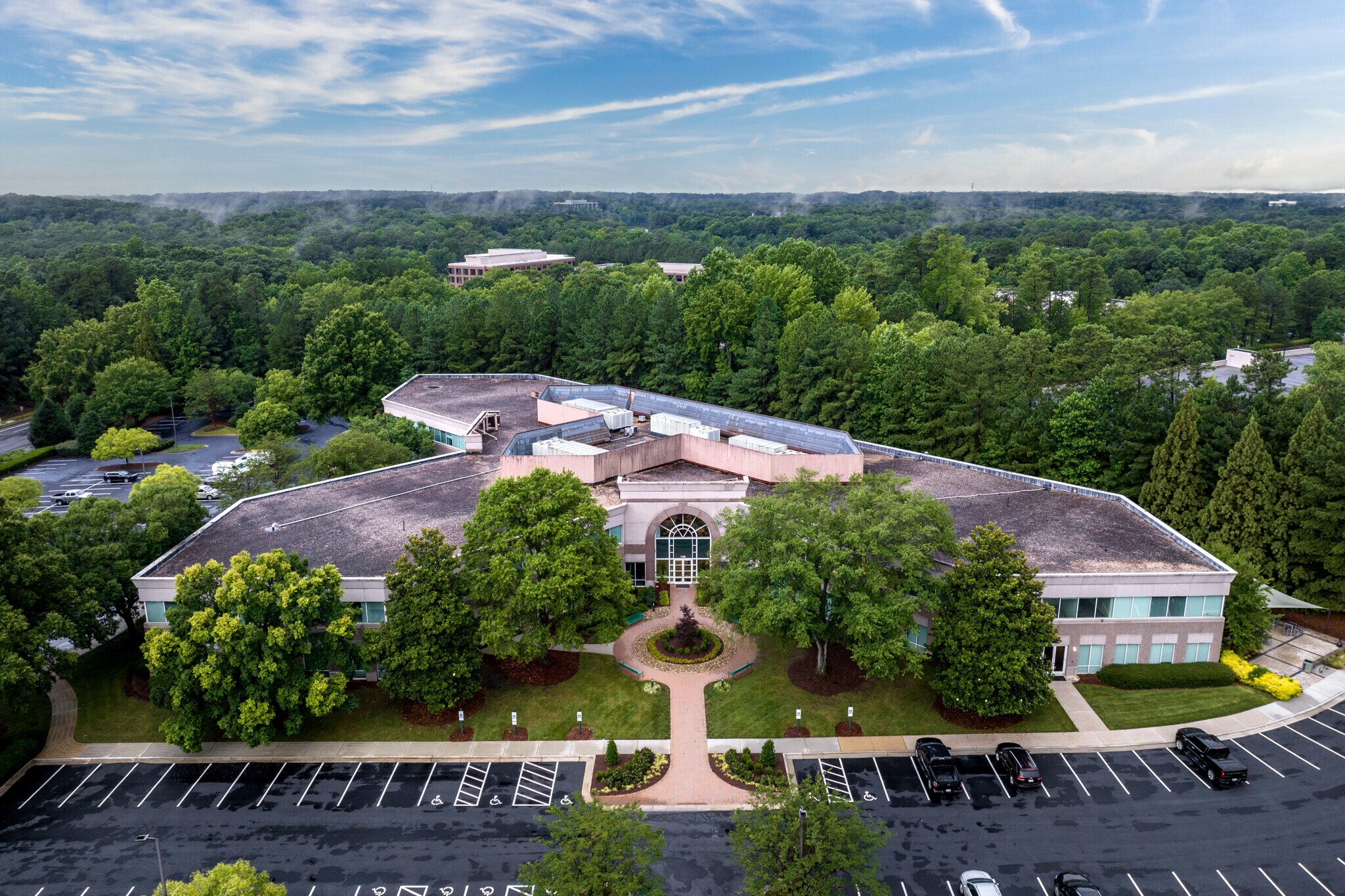 1100 Crescent Green Dr, Cary, NC for lease Primary Photo- Image 1 of 10