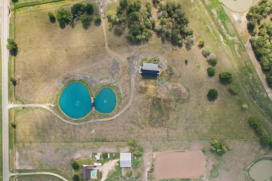 18760 FM 442 Road, Needville, TX for sale - Building Photo - Image 3 of 43