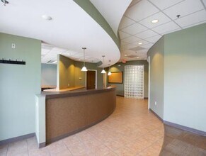 6828-6852 Silverheel St, Shawnee, KS for lease Interior Photo- Image 1 of 6