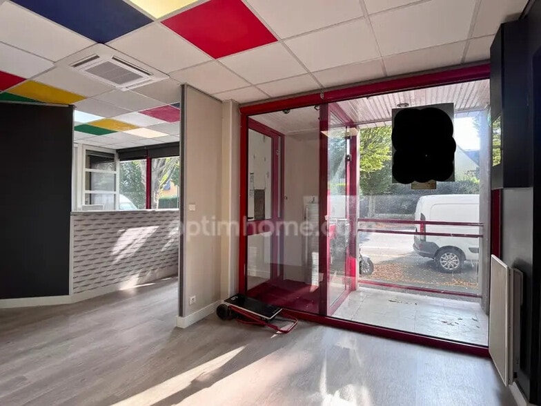 Office in Rennes for sale - Building Photo - Image 2 of 15