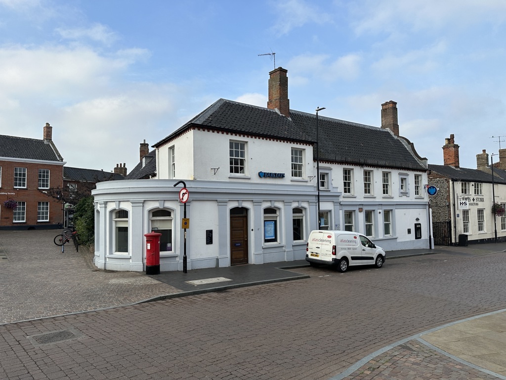 17 Market Pl, Fakenham for lease Primary Photo- Image 1 of 2