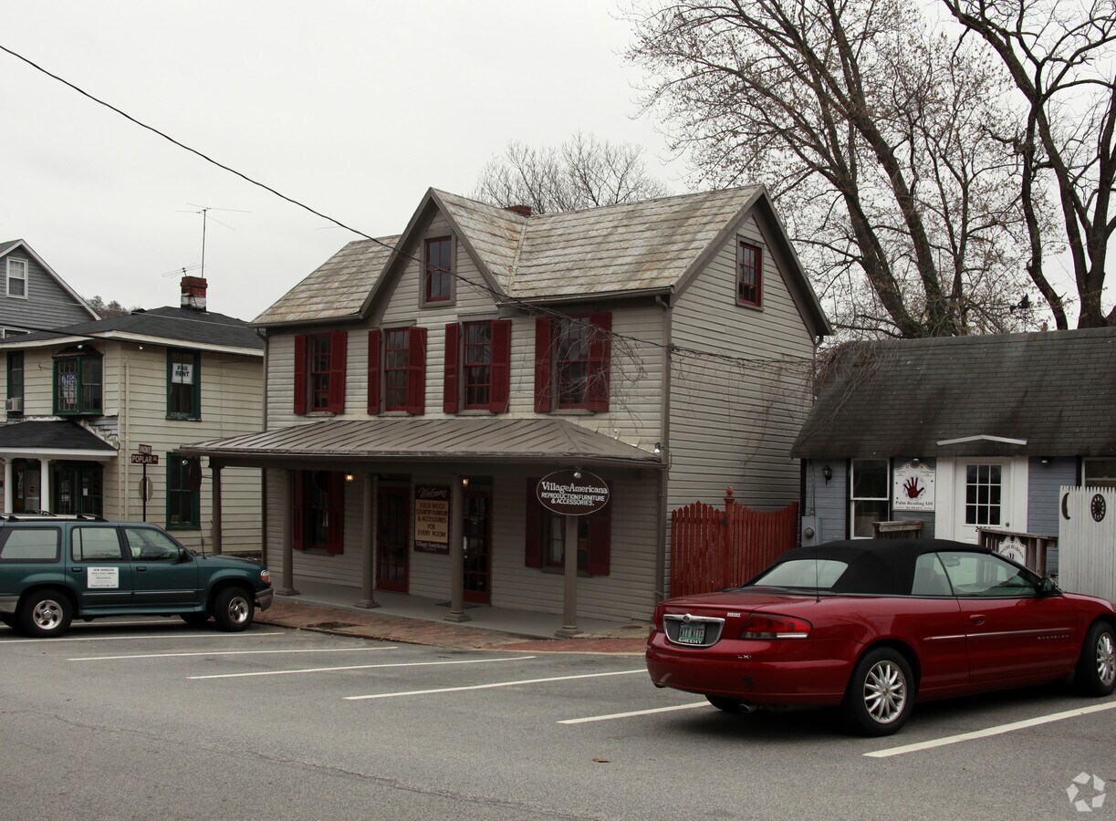 208 Poplar Alley, Occoquan, VA 22125 Office/Retail for Lease
