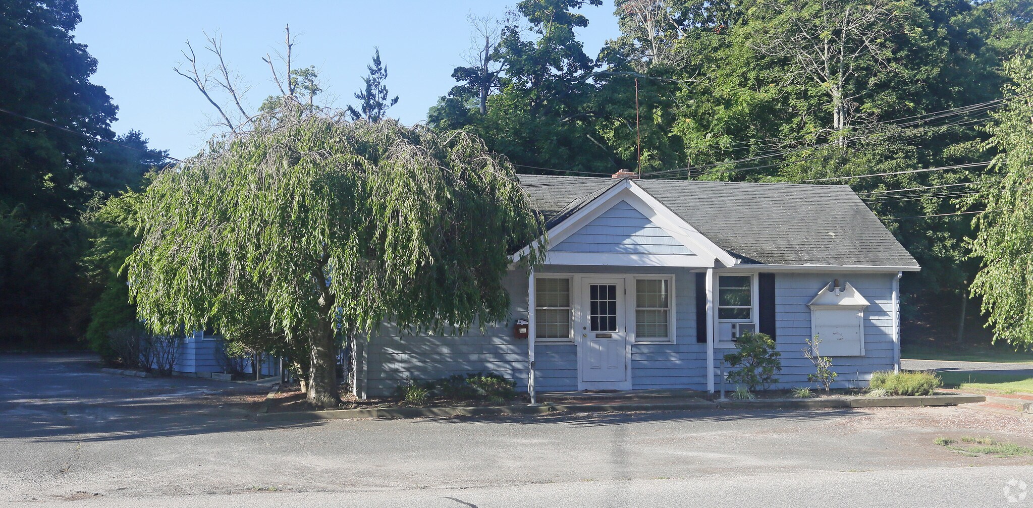 1530 N Country Rd, Wading River, NY for sale Primary Photo- Image 1 of 1