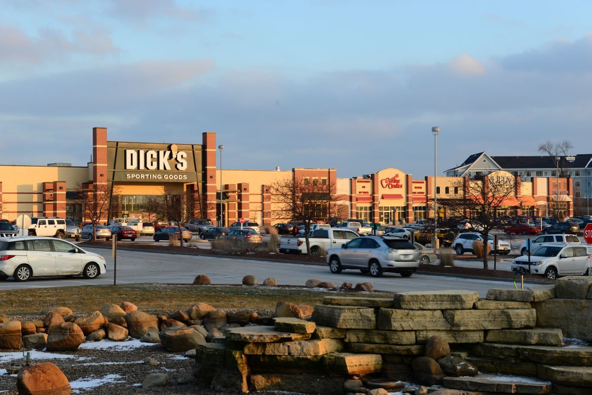 4601 1st Ave SE, Cedar Rapids, IA for lease Building Photo- Image 1 of 7