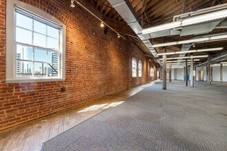 2020 Baltimore Ave, Kansas City, MO for lease Interior Photo- Image 2 of 8