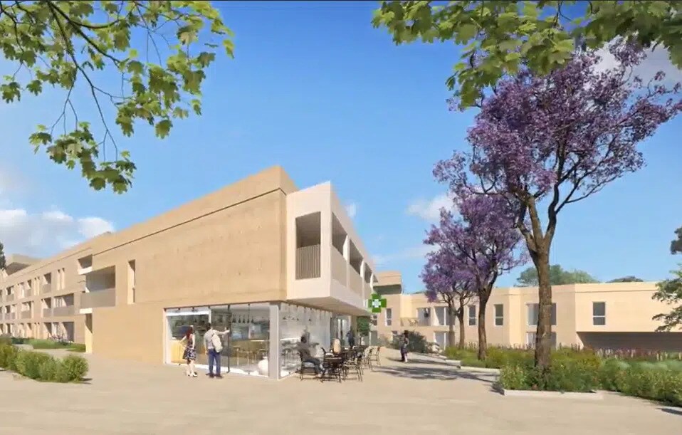 Retail in Hyères for lease Building Photo- Image 1 of 5