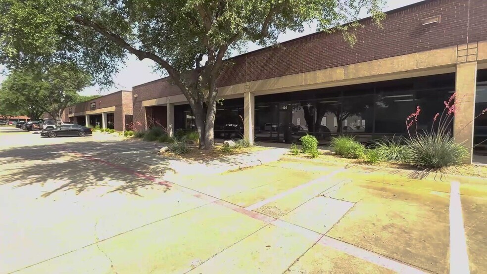 700 International Pky, Richardson, TX for lease - Commercial Listing Video - Image 2 of 2