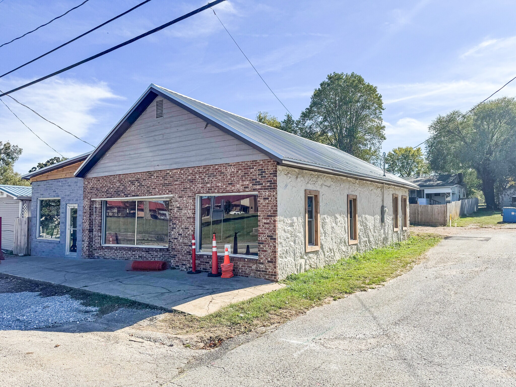 203-235 E Pickens Rd, Pea Ridge, AR for sale Primary Photo- Image 1 of 10