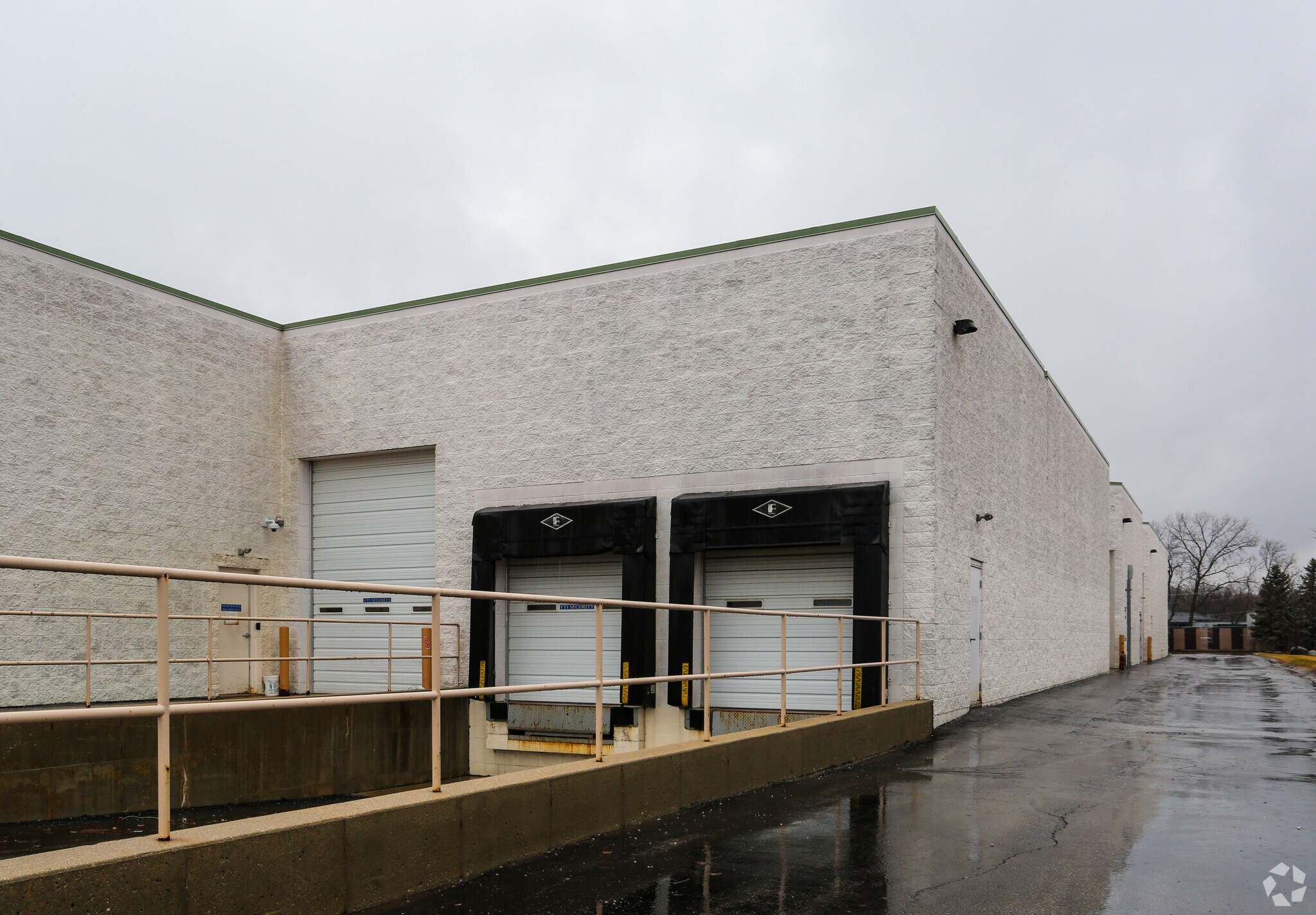 11214-11250 W Lapham St, West Allis, WI for sale Building Photo- Image 1 of 1