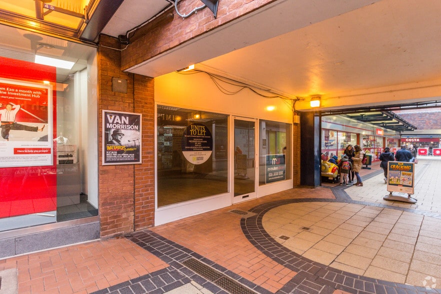 1 Commerce Way, Letchworth Garden City for lease - Building Photo - Image 2 of 5