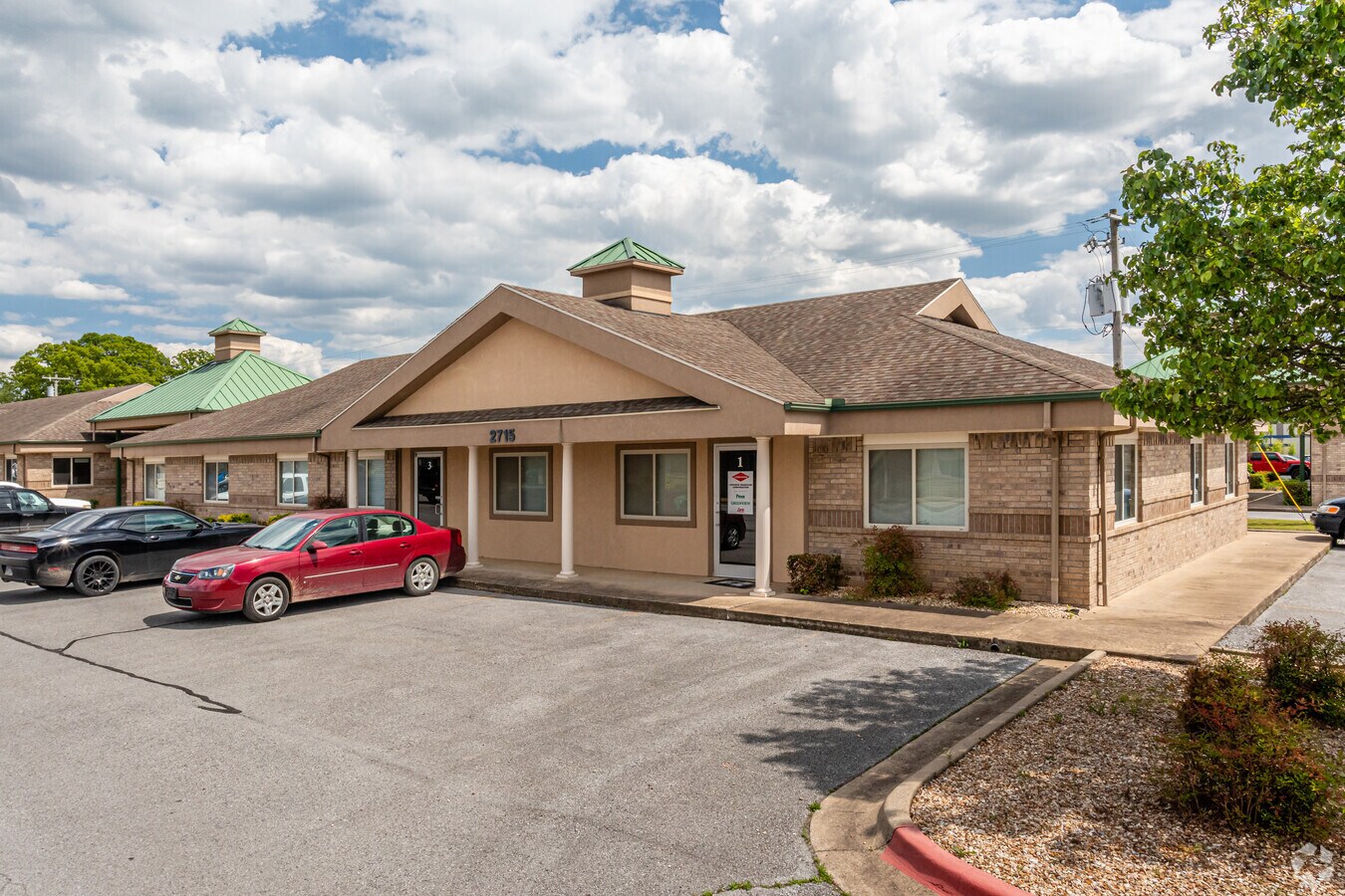 2715 SE I St, Bentonville, AR 72712 Office for Lease