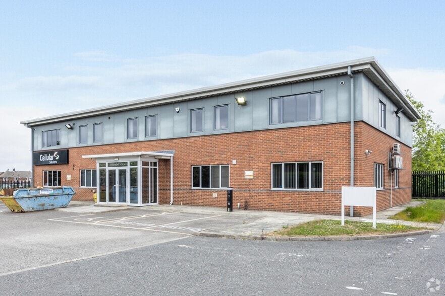 Ferryboat Ln, Sunderland for sale - Primary Photo - Image 1 of 2