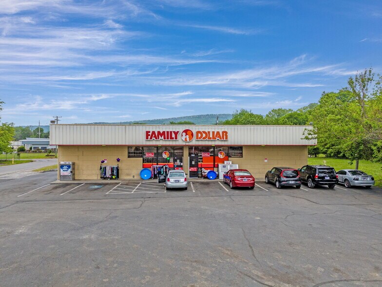 3251 Rossville Blvd, Chattanooga, TN 37407 Family Dollar and H&R