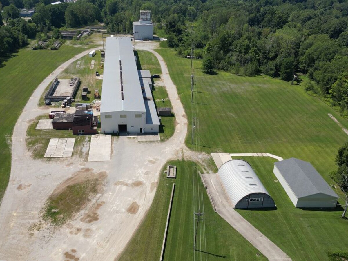 2210 Manchester Rd, Erie, PA 16506 44,030+ SF HighBay Industrial