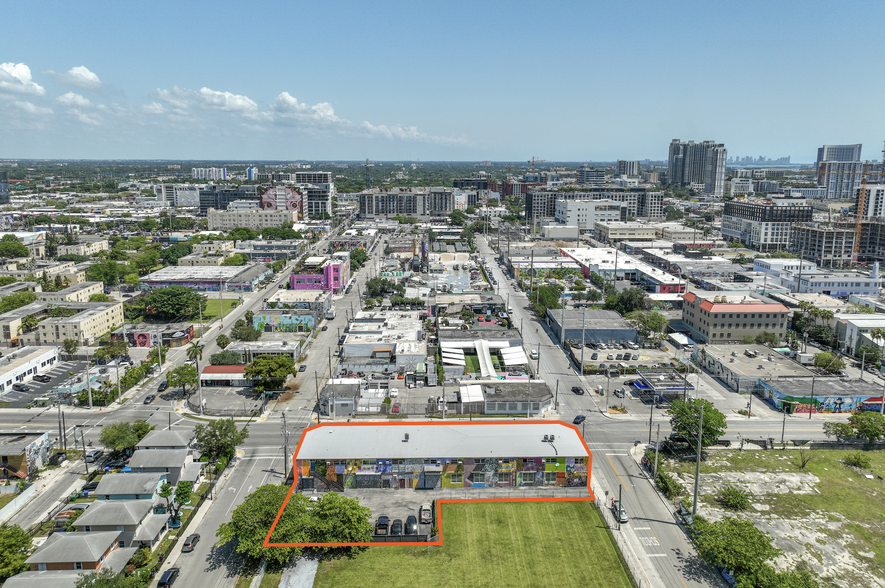 164 NW 20th St, Miami, FL for lease - Building Photo - Image 1 of 14