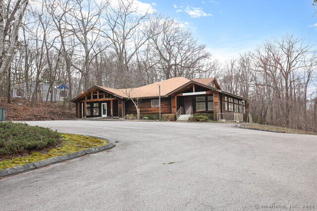 333 Pomfret St, Putnam, CT for lease - Building Photo - Image 1 of 40