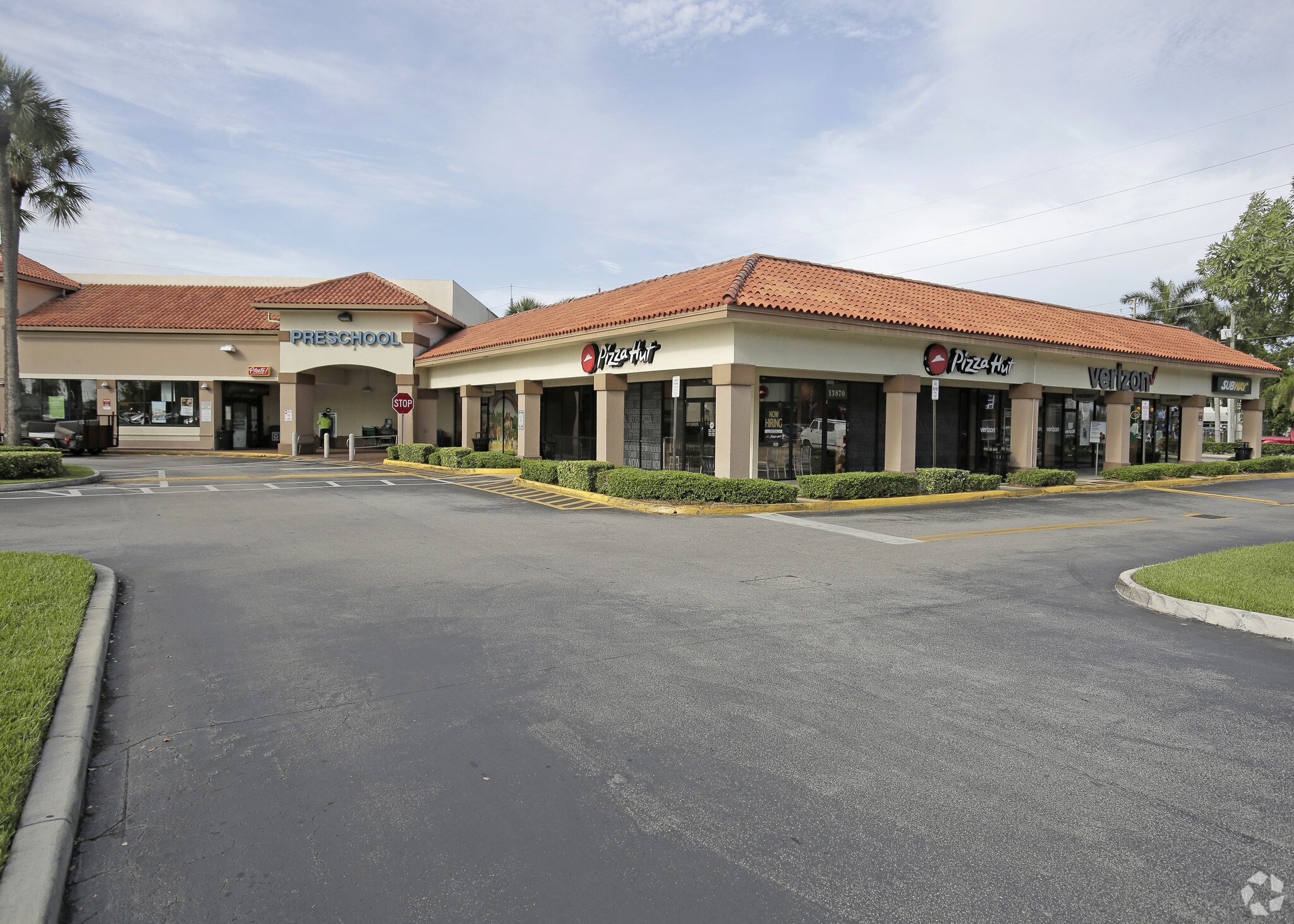 13740-13874 SW 8th St, Miami, FL for lease Primary Photo- Image 1 of 8