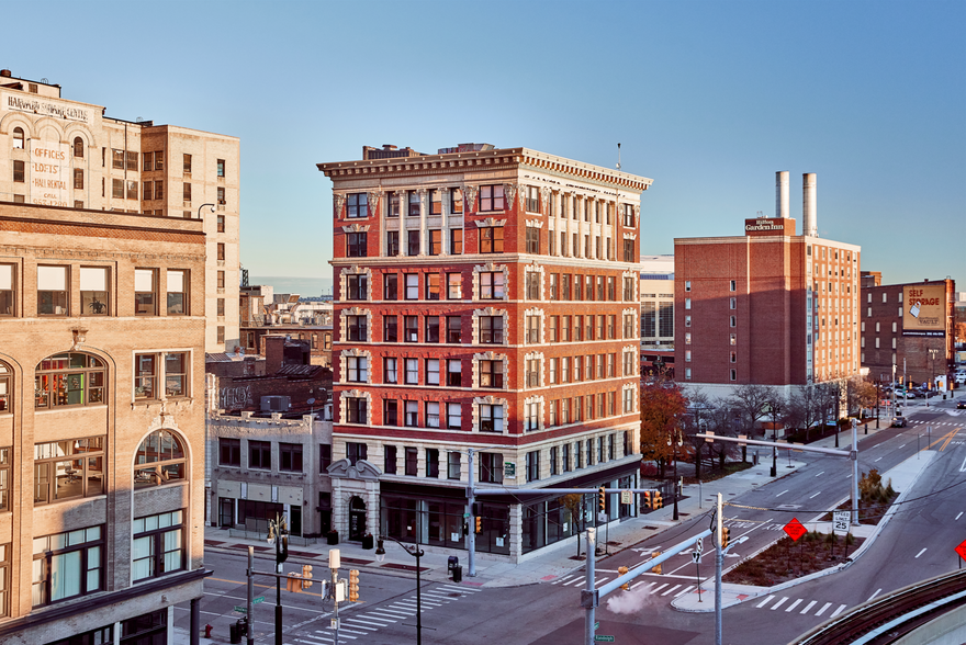 1300 Broadway St, Detroit, MI for sale - Building Photo - Image 1 of 1