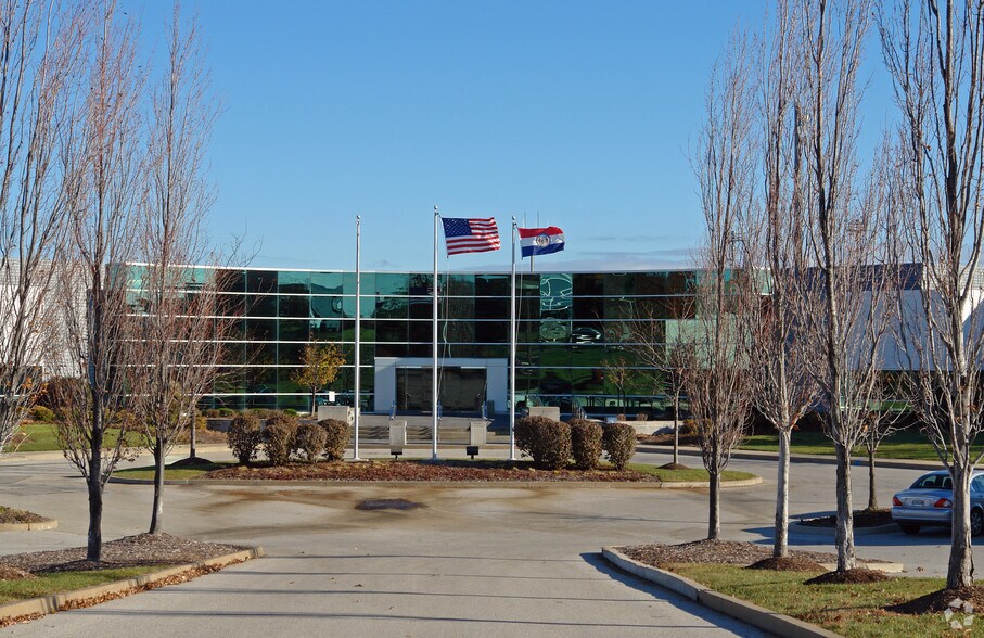 17 Research Park Dr, Weldon Spring, MO for lease - Building Photo - Image 2 of 7