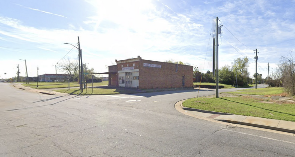 200 E Broad Ave, Albany, GA for sale - Primary Photo - Image 1 of 5