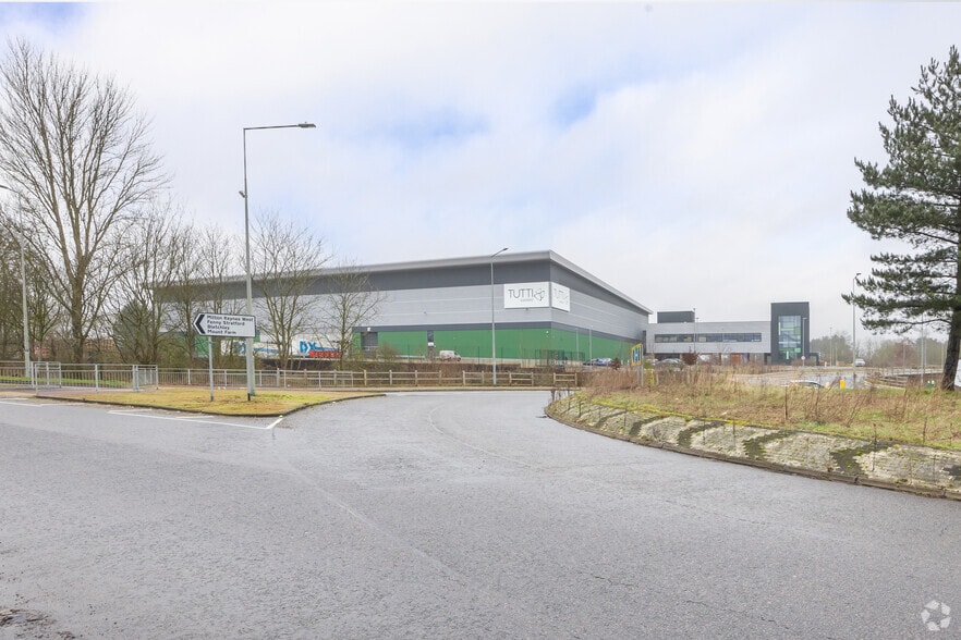 The Midway, Milton Keynes for lease - Building Photo - Image 3 of 3